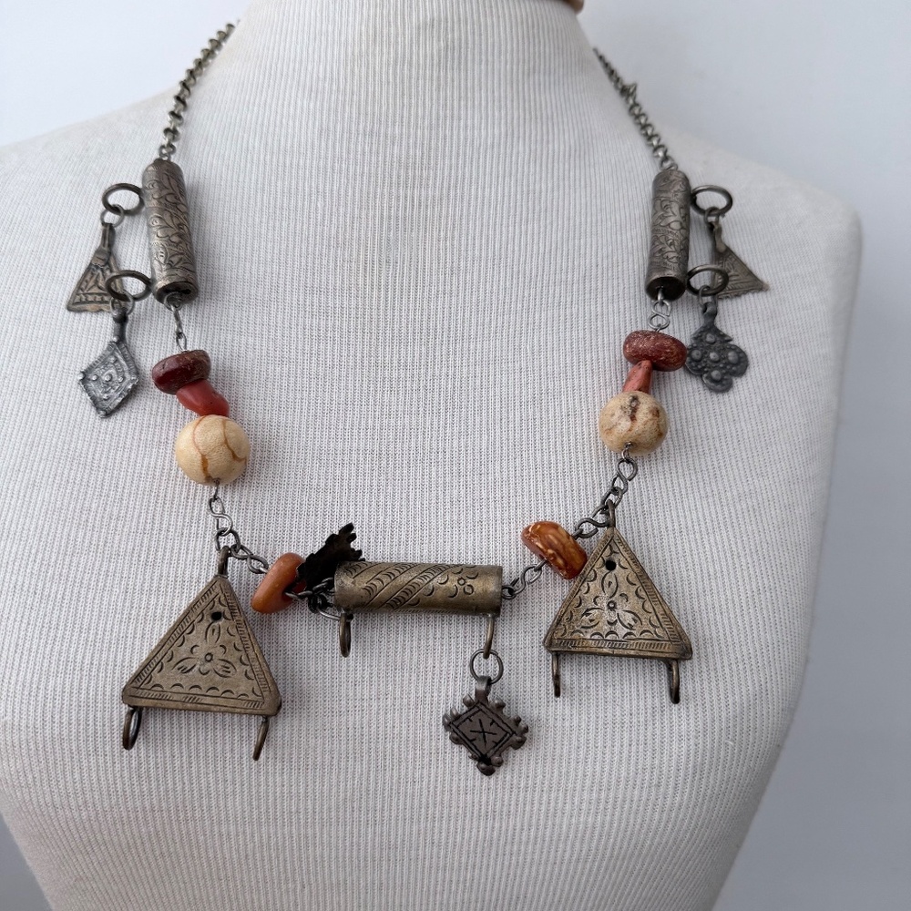 MOROCCO - BERBER TRIBAL NECKLACE